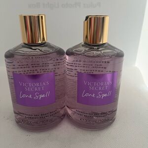 2 New Victoria's Secret Love Spell Fragrance Refreshing Gel Body Wash